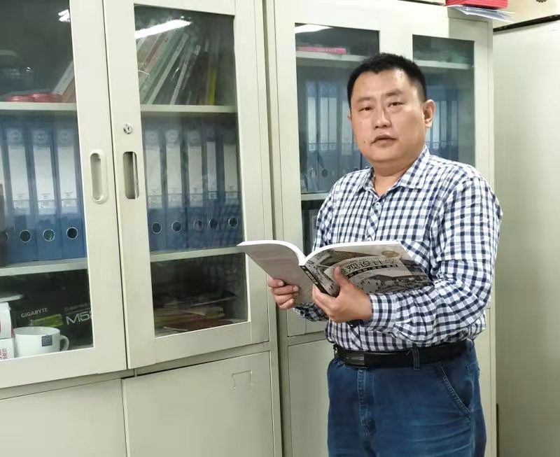 刘龙.jpg